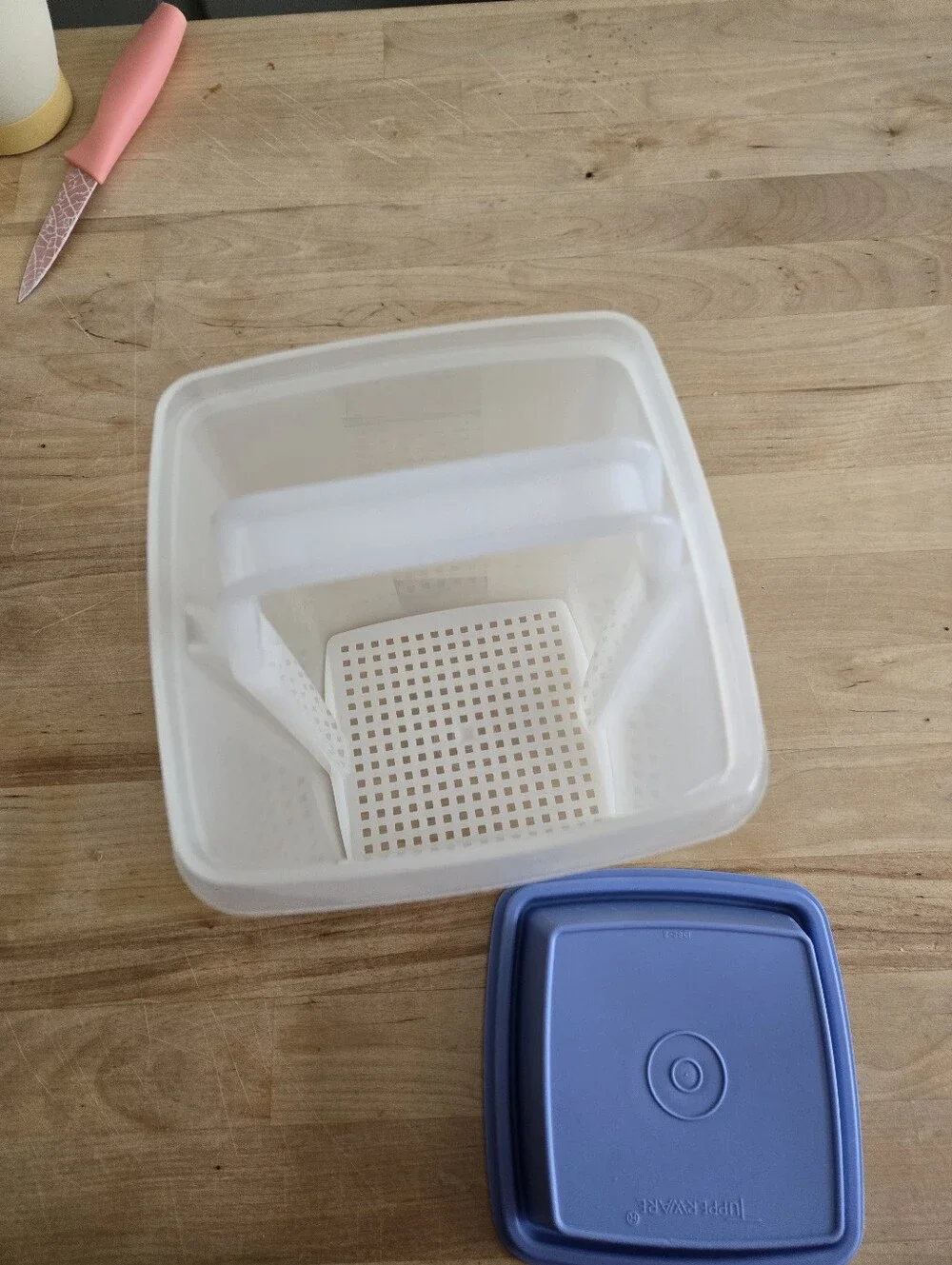 Vintage Tupperware Pick-A-Deli Pickle Keeper Container 1560-2   3 Pieces  Blue